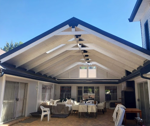 Roof truss installation by Derek's Roofing